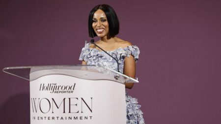 Kerry Washington puts Hollywood on notice in speech: ‘This is not a level playing field’ – USA Today