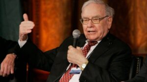 Warren Buffett sounds warning to Washington as Berkshire reports record profit, cash – Reuters