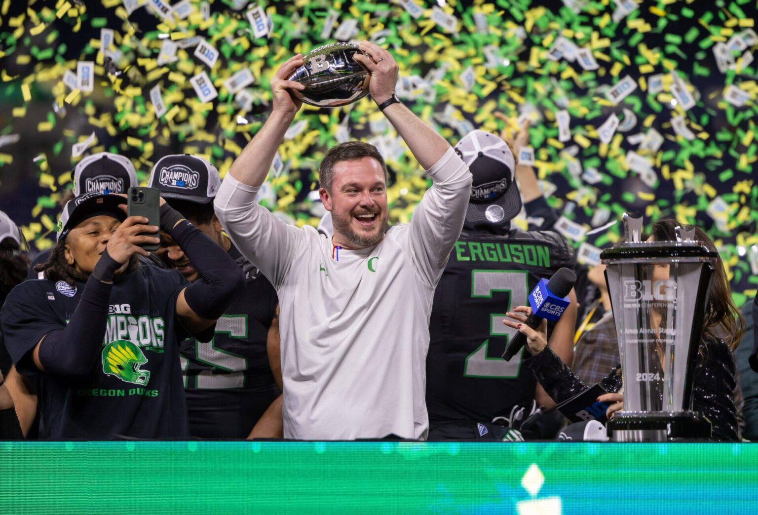 Oregon and Washington’s Bold Leap to the Big Ten: “It Was Both of Us or None of Us” Inside Oregon and Washington’s jump to the Big Ten — ‘It was both of us or none of us’ – Yahoo Sports
