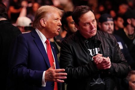 Are Elon Musk’s politics threatening Tesla and his empire? – DW