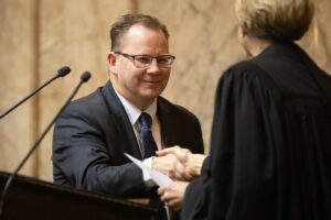 Washington State Joins Multistate Lawsuit Against U.S. Department of Education Over Federal Funding Conditions – Dailyfly News