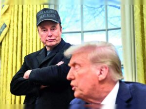 Musk’s embrace of right-wing politics risks alienating customers and sinking Tesla’s stock – PBS