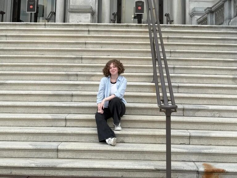 ‘History girl’: Addison Anderson ’28 accomplishes dream with Washington, D.C. internship – Elon University
