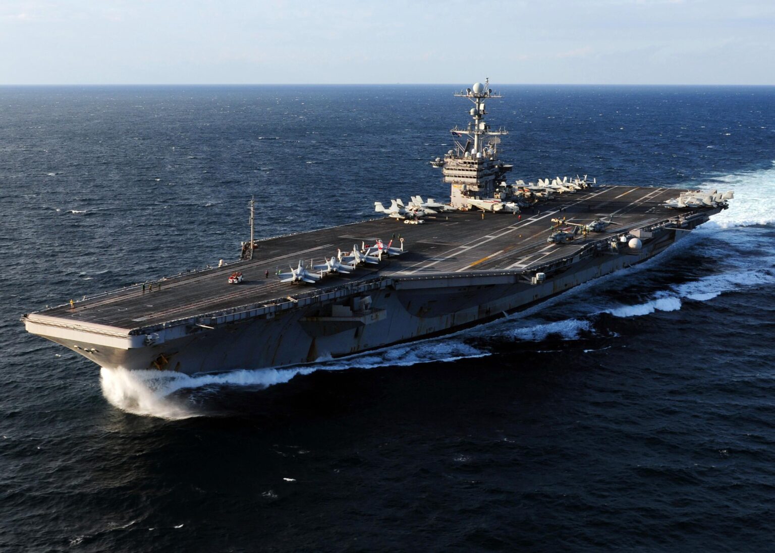 Aircraft Carriers USS George Washington, HMS Prince of Wales Team Up off Australia – USNI News