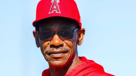 Ron Washington visits Angels for first time since quadruple bypass surgery – USA Today