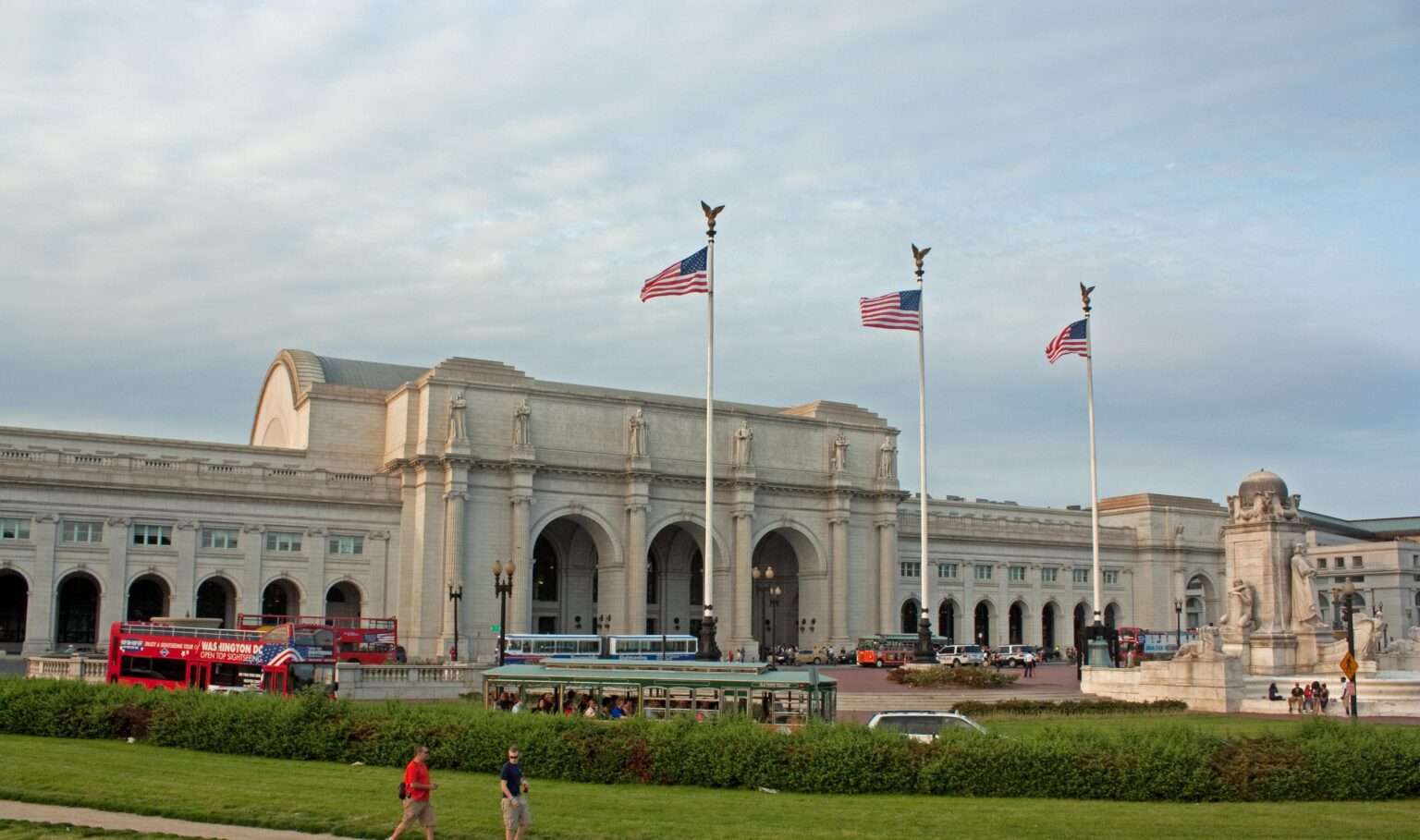 Train station takeover? Trump administration to take control of DC’s Union Station – USA Today