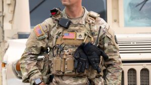 US National Guard troops begin carrying weapons in Washington, DC – Al Jazeera
