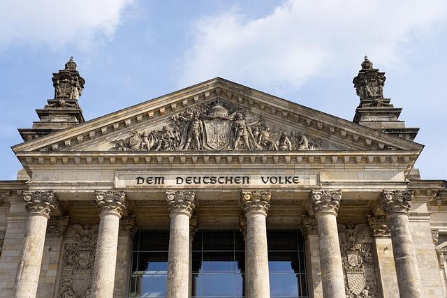 Government Shutdown Poised to Drag Into Next Week as Senate Leaves Without Deal Government shutdown likely to extend to next week as Senate adjourns with no breakthrough – CBS News