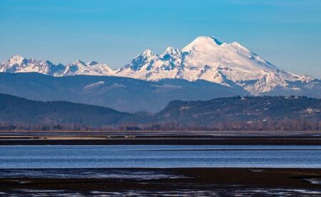 Washington state facing ‘historic’ flooding as more communities face deluge – NBC News
