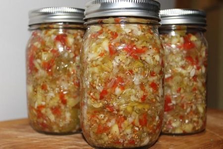 In a pickle: US pickle company pulls out of DC fair over Confederate flag – The Guardian
