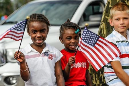 Heat Wave Disrupts Fourth of July Celebrations Across the U.S., Straining Power Grids Heat wave disrupts Fourth of July events across US, strains power grids – Yahoo