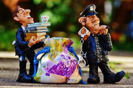 Poll Finds Nearly 9 in 10 Americans Believe Government Corruption Is Widespread Poll shows nearly 90% of Americans believe government corruption is widespread – The Washington Post